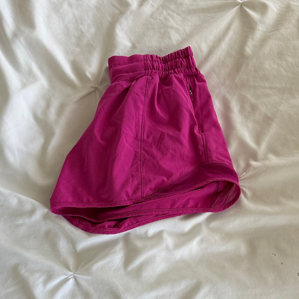 LULULEMON Hotty Hot 4in Shorts